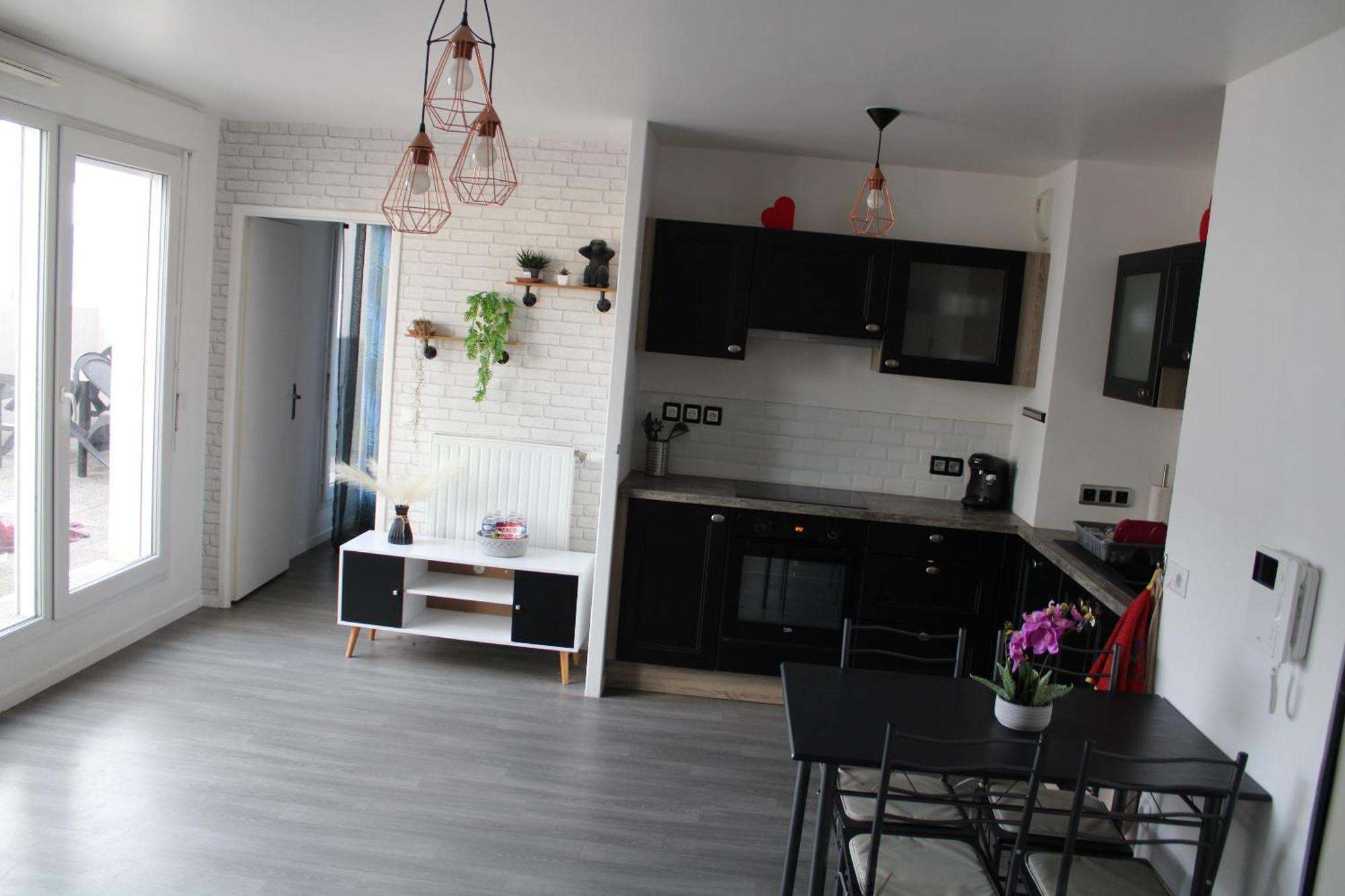 3 Pieces + Terrasse Dernier Etage Proche Centre Apartment Meaux Bagian luar foto